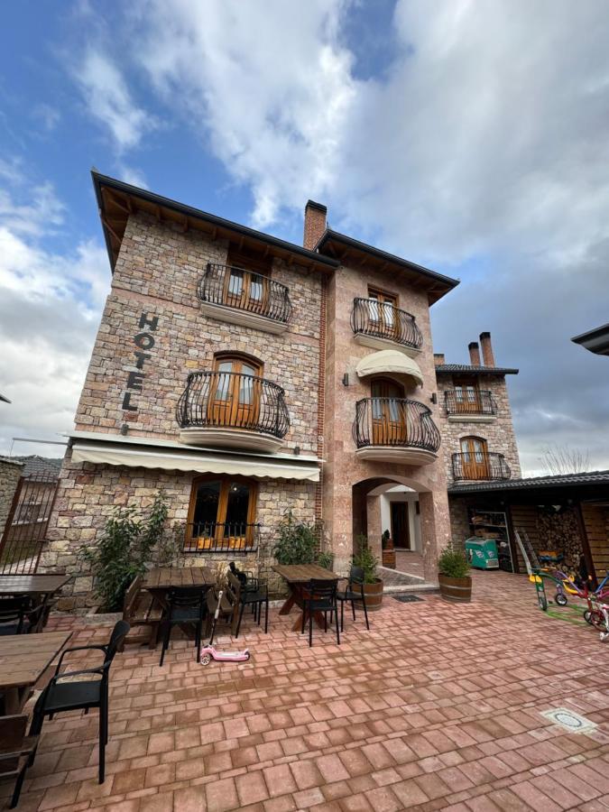 Hotel Ambassador Voskopoje Exterior photo