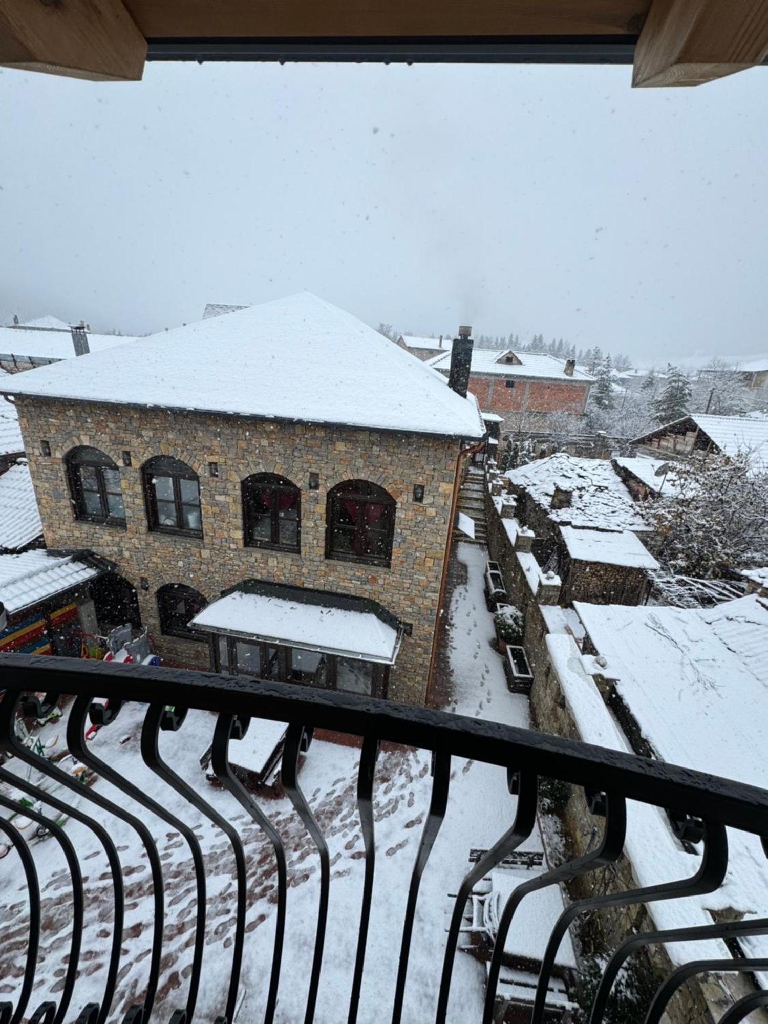 Hotel Ambassador Voskopoje Exterior photo