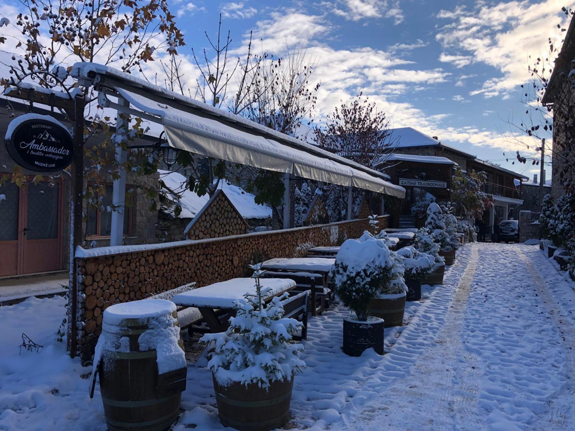 Hotel Ambassador Voskopoje Exterior photo